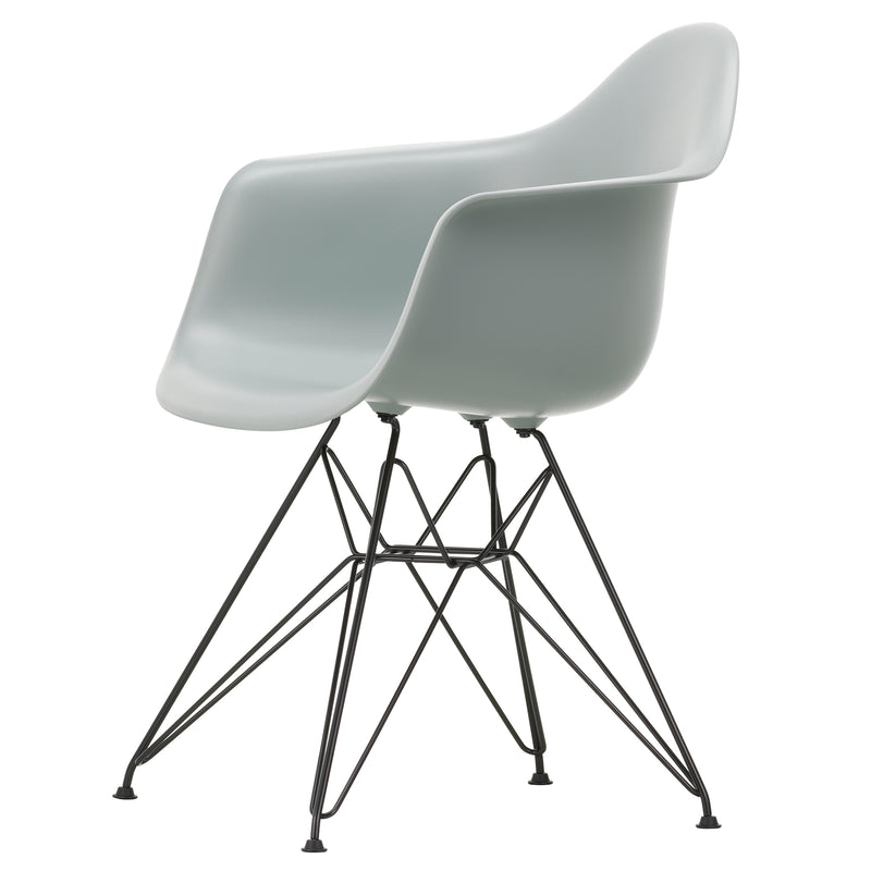 Vitra - Eames Plastic Armchair DAR RE | hellgrau RE / schwarz