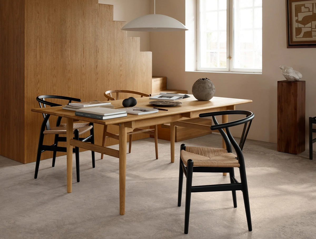 Carl Hansen - CH24 Wishbone Chair Set | 2er-Set / Buche soft black, 4er-Set / Buche soft black