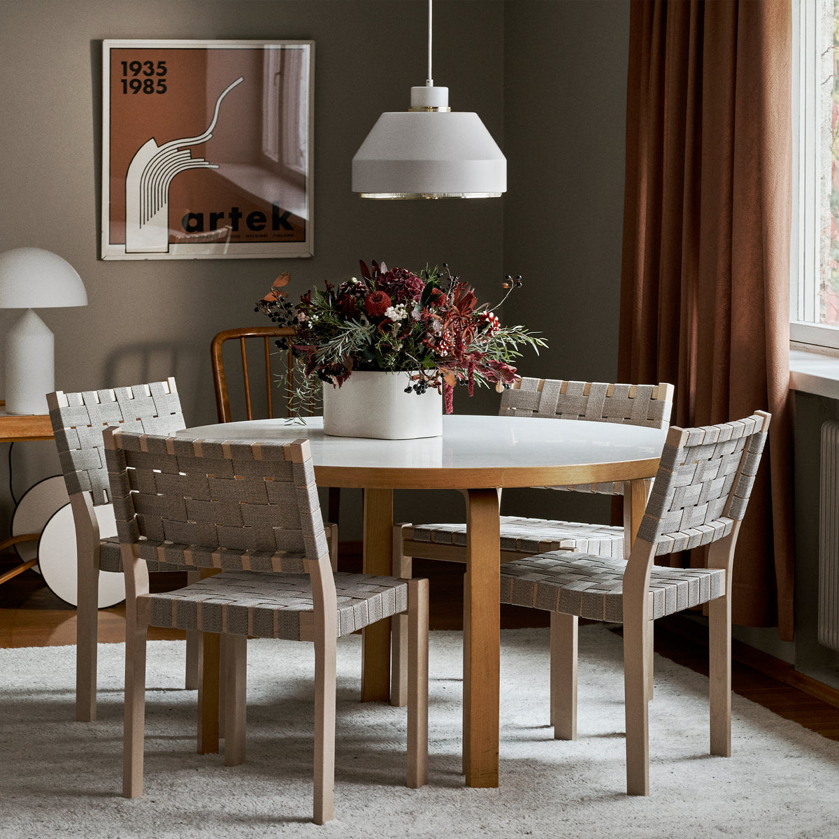 Artek - 90B Tisch