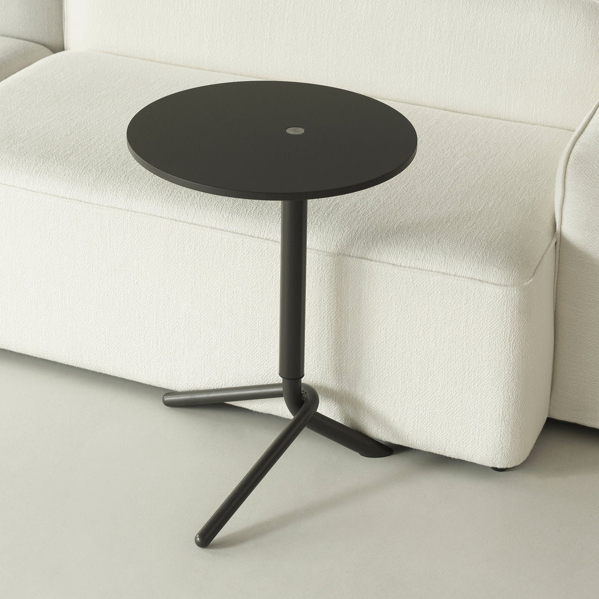 Normann Copenhagen - Lift Beistelltisch | black