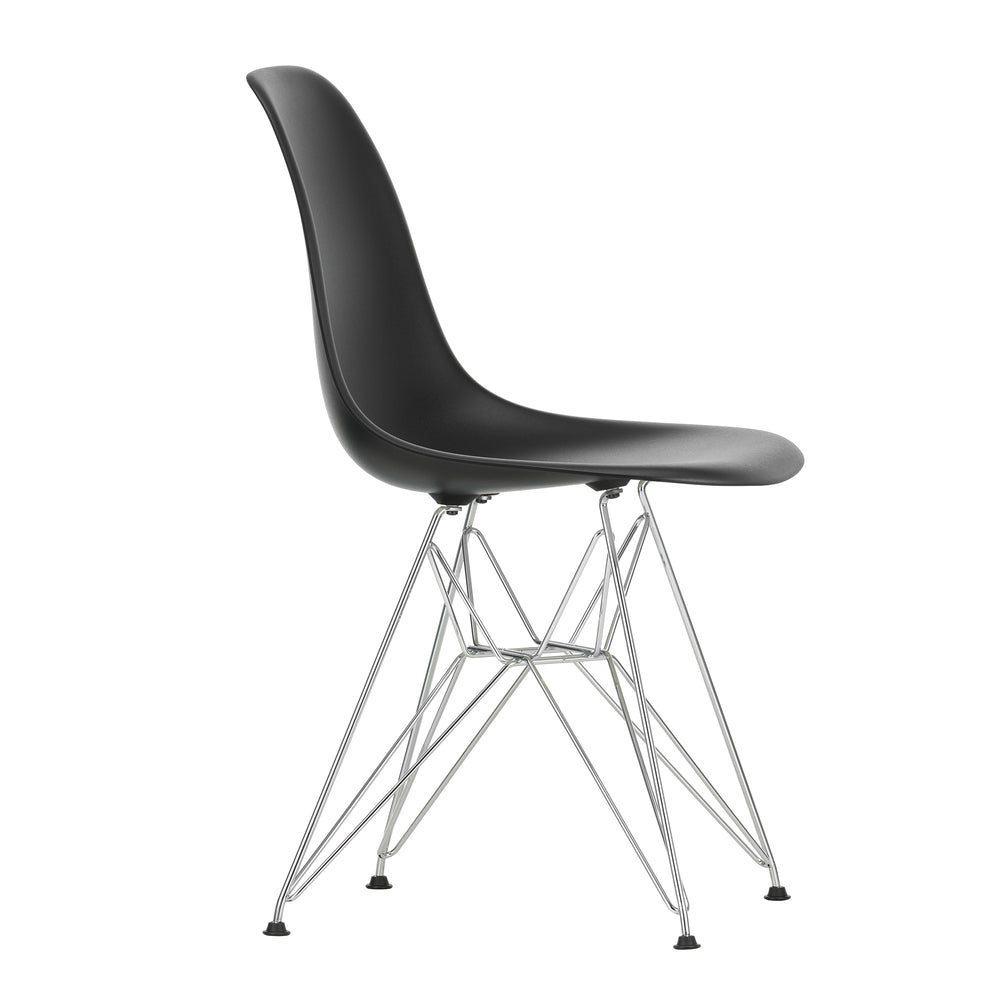 Vitra - Eames Plastic Side Chair DSR RE | tiefschwarz RE / verchromt
