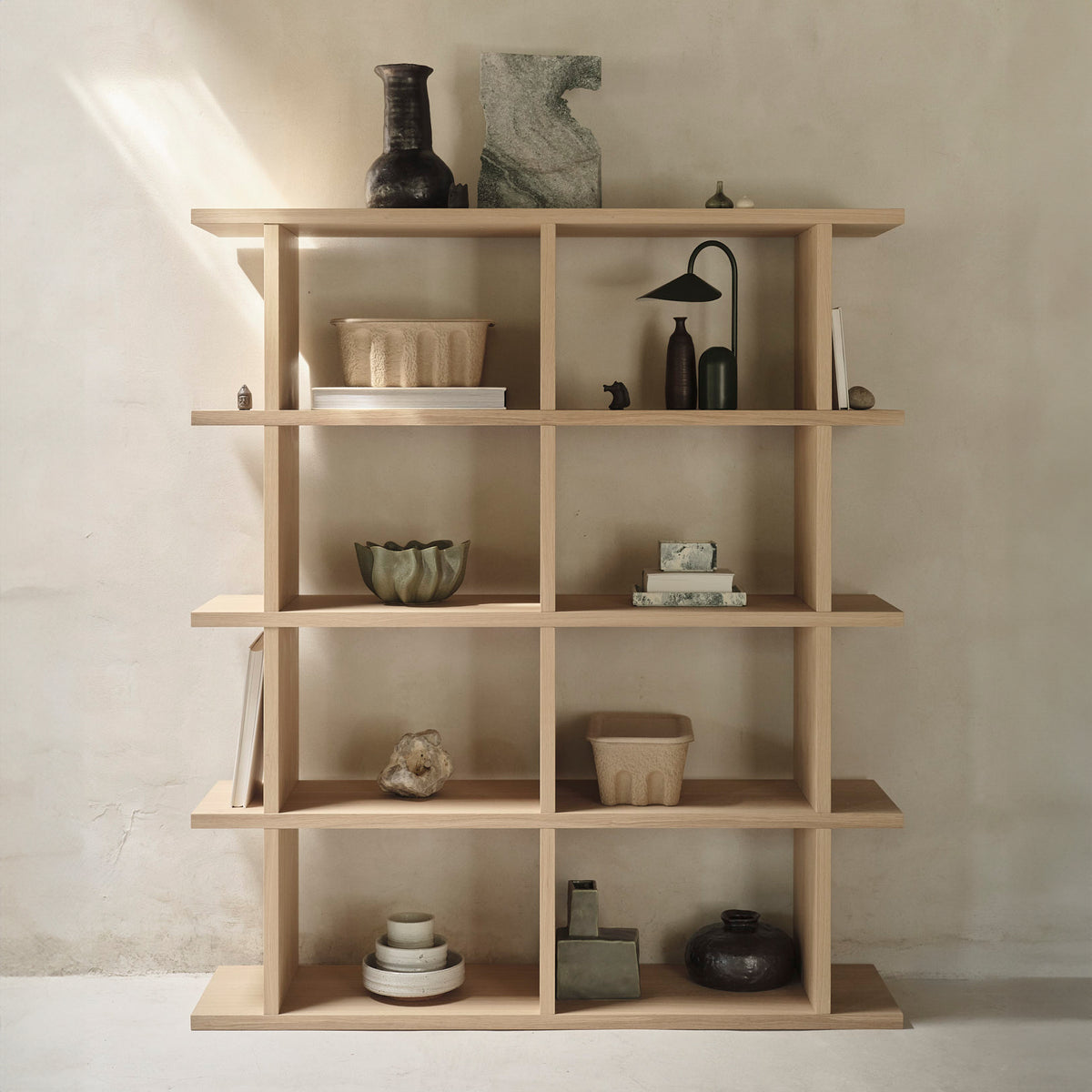 Ferm Living - Kona Bücherregal | 122,5 x 141 cm / Eiche natur